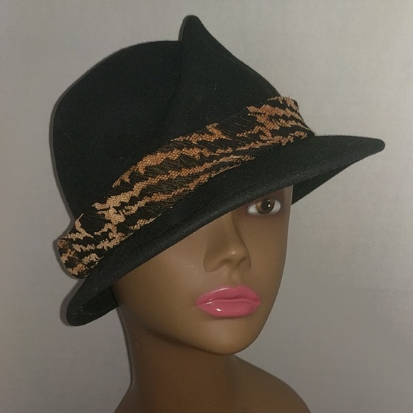 Hat 0062WH - Picture 1 of 5